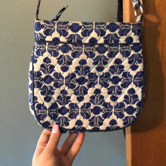 Vera Bradley Cross Body Bag - Picture 2 of 6